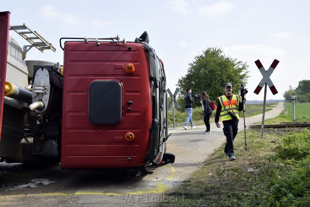 Schwerer VU LKW Zug Bergheim Kenten Koelnerstr P362.JPG - Miklos Laubert